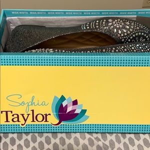 Sophia Taylor Flats